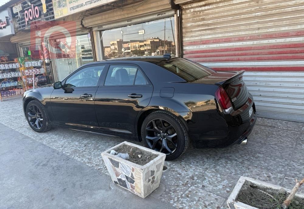 كرايسلر 300